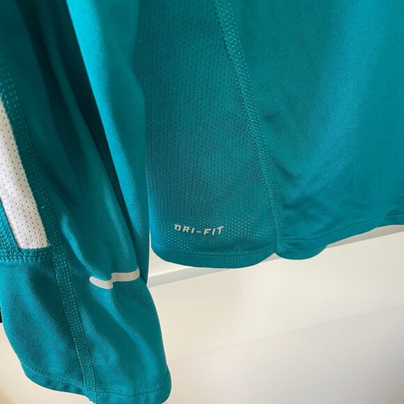 Nike Dri-Fit Womens Activewear Teal and White Shirt Size Large - Picture 2 of 10